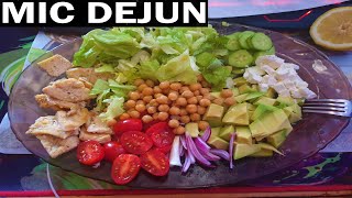 MIC DEJUN cu PIEPT DE PUI Avocado Salată Roșii cherry Brânză feta Lămâie Năut [upl. by Irtimd]