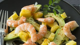 Recette  Salade davocat crevettes et mangue [upl. by Letniuq283]