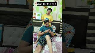 Fir Mummy Ko Bich me Le Ayi 😜 comedy funny couple trending viral couplegoals [upl. by Initirb]