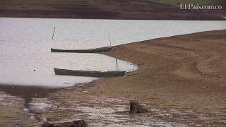 ¿por qué el embalse del Lago Calima ha bajado su nivel recorrido por la zona [upl. by Olathe]