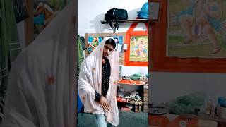 Holi ke achra javani kare karshorts V bhojpuri ukrine dance song dance funny 💛💛 [upl. by Erdman]