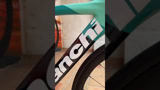 Bianchi oltre XR4 disc shimano ultegra di2 12v [upl. by Amias32]