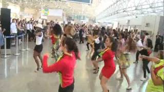 Flash Mob Aeroporto  RJ [upl. by Stoecker]