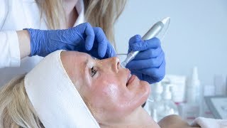 Beautyjournaalnl test Dermatude Meta Therapy [upl. by Annavoeg]