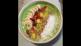 Freshii Cali Smoothie Bowl•Eating as a Dessert instead of Breakfast Review 🇨🇦 [upl. by Cull425]