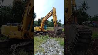 Short video excavator operator payloader clearing [upl. by Nedra]