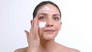 Application Tutorial Avène Tolerance Extreme Mask [upl. by Urbanna]