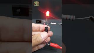 Single LED Flasher circuit shorts [upl. by Iphigeniah]