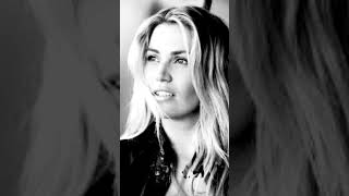 Dose of the dayI Wanna Be Bad by Willa Ford [upl. by Kushner]