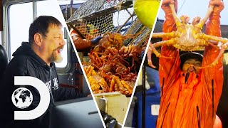 Captain Johnathan Catches A MOUNTAIN Of Crab  Deadliest Catch [upl. by Nicol]