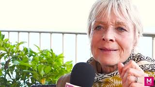 Frédérique Tirmont en interview à Èze pour la pièce quotChers parentsquot [upl. by Ivon300]