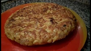 tortilla Une bonne omelette aux pommes de terre تورتييا بالبطاطا [upl. by Gelman]