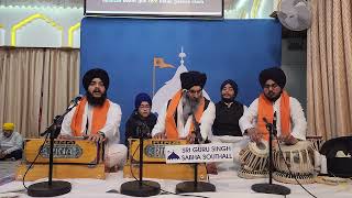 Bhai maninder singh ji hazoori ragi sri darbar sahib at gurudwara singh sabha parkavanue SouthallðŸ‡¬ðŸ‡§ [upl. by Dugaid46]