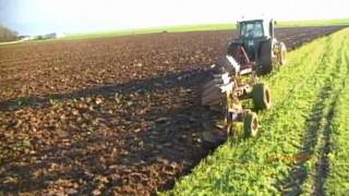 Labour 2009 avec un JOHN DEERE 8520 à crampons [upl. by Maghutte]