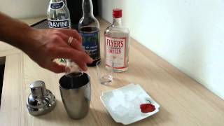 Faire un cocktail Parisian  Recette apéritif [upl. by Warms]