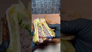 🍔OMELETTE WRAP CHEESEBURGER 🫔PEU CALORIQUE ET TRÈS PROTÉINÉ recette burger wrap healthy [upl. by Ardnac]