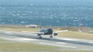 Extreme Airliner Landings At Wellington Long Version [upl. by Attevad]