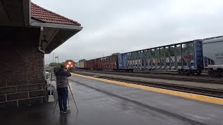 Brantford Via station horn greeting Train 122 w CN locomotives 8860 amp 8920 Headed eastbound [upl. by Dawaj]