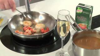 Knorr España  Crema de bogavante con vieras y gambas salteadas [upl. by Nednil]