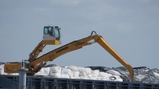 Sandumschlag mit Bagger Liebherr 934 Long Reach [upl. by Balcer883]