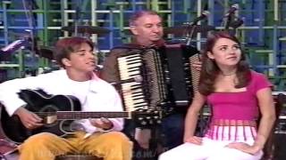 Sandy e Junior  Faustão 1999 COMPLETO  parte 2 de 3 [upl. by Nnairol]