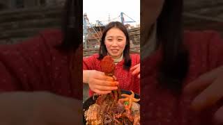 Strange seafood blue shrimp strange food Chinese Food Eating Show [upl. by Yeclek952]