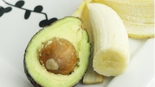 Healthy Smoothie Recipes  Avocado and Banana Green Smoothie [upl. by Aysan890]