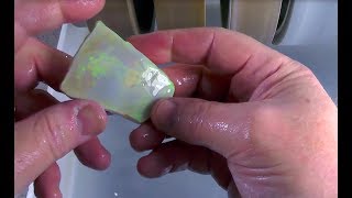 Cutting 106 ct Mintabie Opal Gemstone Part 1 of 3 [upl. by Marianna]