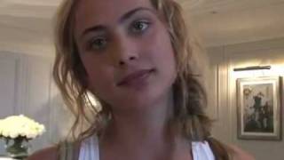 Le premier Cannes de Nora Arnezeder [upl. by Nalon]