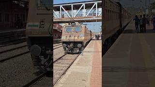 Mandovi Express Arrival 😍 youtubeshorts travelvlog indianrailways [upl. by Inej]