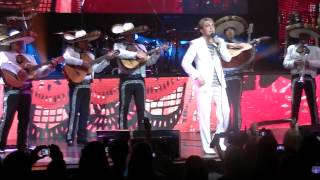 CRISTIAN CASTRO quotYO NO ME CASAREquot CON MARIACHI 14042012 [upl. by Locke]