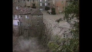 Linondation de Vaison la Romaine le 22 septembre 1992  documentaire quotDéluge sur Vaisonquot [upl. by Sussman]