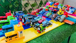 Clean Up Minicars amp Disney Car Convoys Unique Toys Robocar Poli Lightning Mcqueen Thomas [upl. by Seppala]