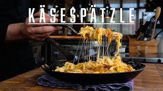 Käsespätzle mit Zwiebelschmelz – Kochen im Tal [upl. by Llehsal623]