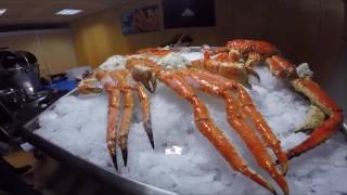 ALL OF THE ABOVE  SPIDER CRAB  KING CRAB  ARCTIC CRAB  CENTOLLA [upl. by Skippie]