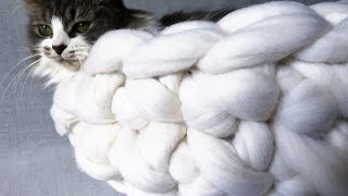 HAND CROCHET MERINO WOOL CAT BED IN 20 MINUTESBECOZI [upl. by Ilse]