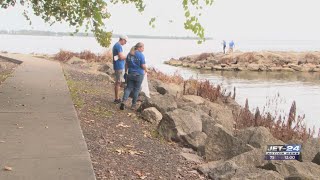 Volunteers clearing out litter along Lake Eries shoreline ahead of International Coastal Cleanup [upl. by Doyle]