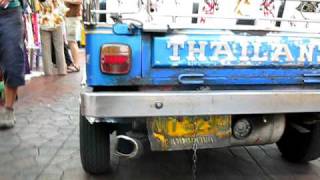 Tuk Tuk Exhaust sound filmed in Soi Rambuttri Bangkok Thailand [upl. by Eissolf467]