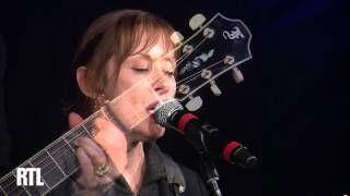 Suzanne Vega  Luka en live dans le Grand Studio RTL  RTL  RTL [upl. by Nataline590]