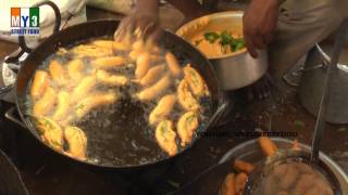 MOST POPULAR SNACK IN INDIA MIRCHI BAJJI street food [upl. by Siuol]