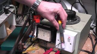 Fluke LVD2 voltage detector review [upl. by Nollat]