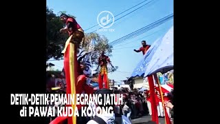 PAWAI KUDA KOSONG CIANJUR 2024 PEMAIN EGRANG JATUH  incident in kuda kosong parade [upl. by Atnad]