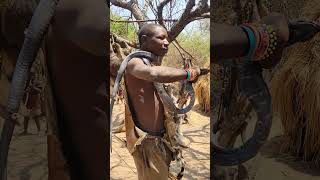 Wow this will surprise you see hadza hunter kill a black cobra hadzabetribe africa wildlife [upl. by Marlyn]