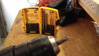 How To Use A Dewalt Cordless Drill And Adjust Clutch [upl. by Feliks]