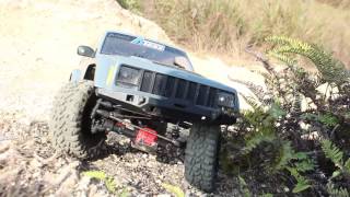 Axial SCX10 II Boom Racing AR44 PHAT™ Axle amp Skid Plate [upl. by Murray]