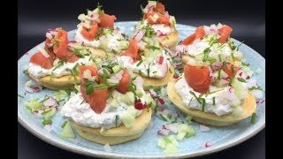 Blinis med laks radiser og rygeostecreme En airfryer opskrift [upl. by Shore247]