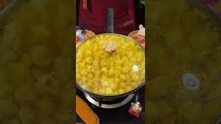 Make a pot of sweet and crispy caramel popcorn for your family at home on the weekend The aroma [upl. by Gass]