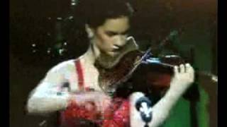 Hilary Hahn Plays Bach Preludio at Grammys [upl. by Hoagland]