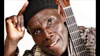 Handiro Dambudziko Oliver Mtukudzi [upl. by Eirrok637]