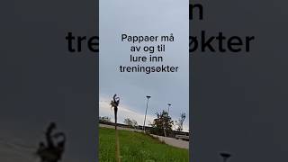 Hvordan lurer pappaen inn trening lek trening familietid løping intervall læring [upl. by Yelwar133]